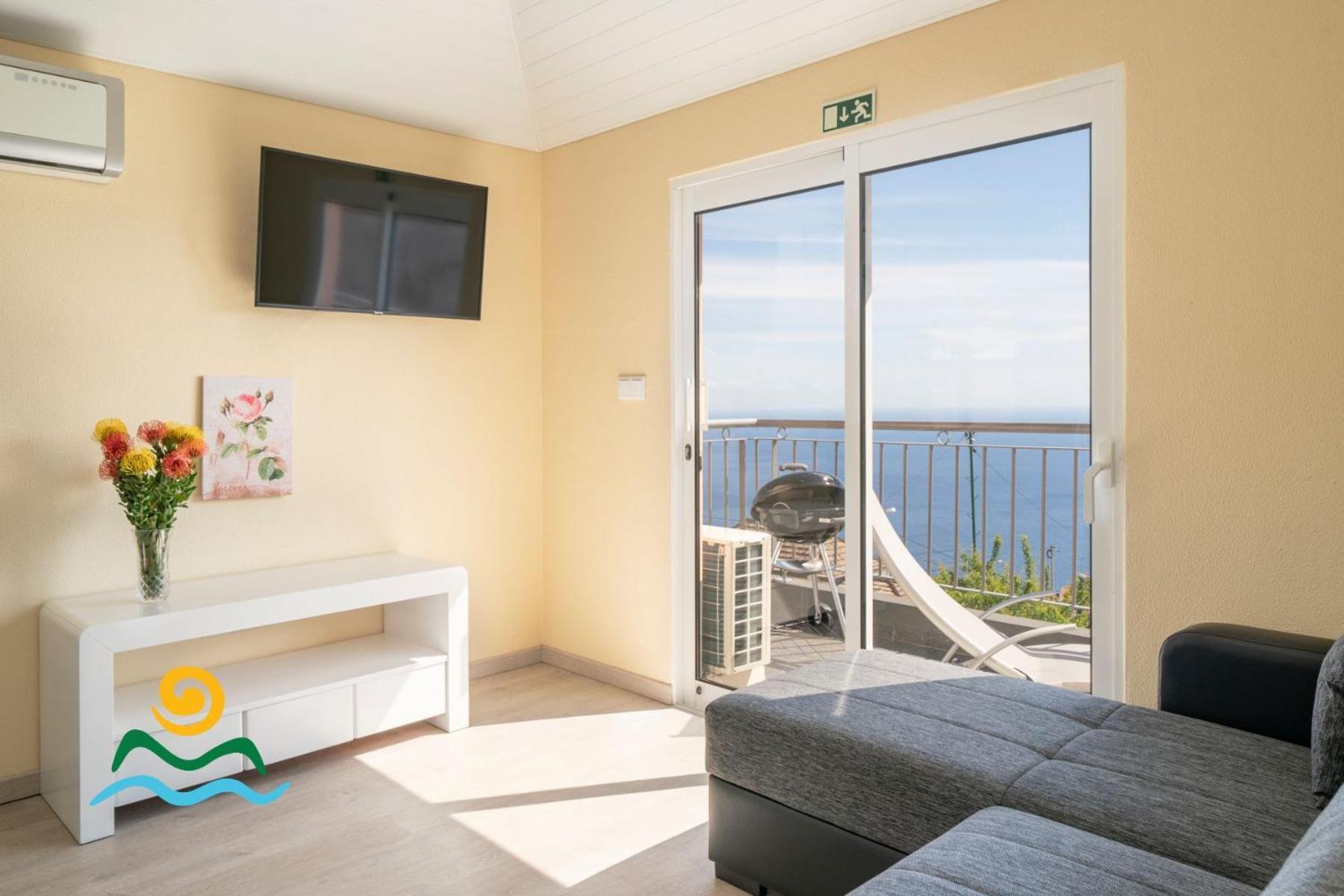 Ourmadeira - Seaview Apartment, Countryside Calheta  Esterno foto