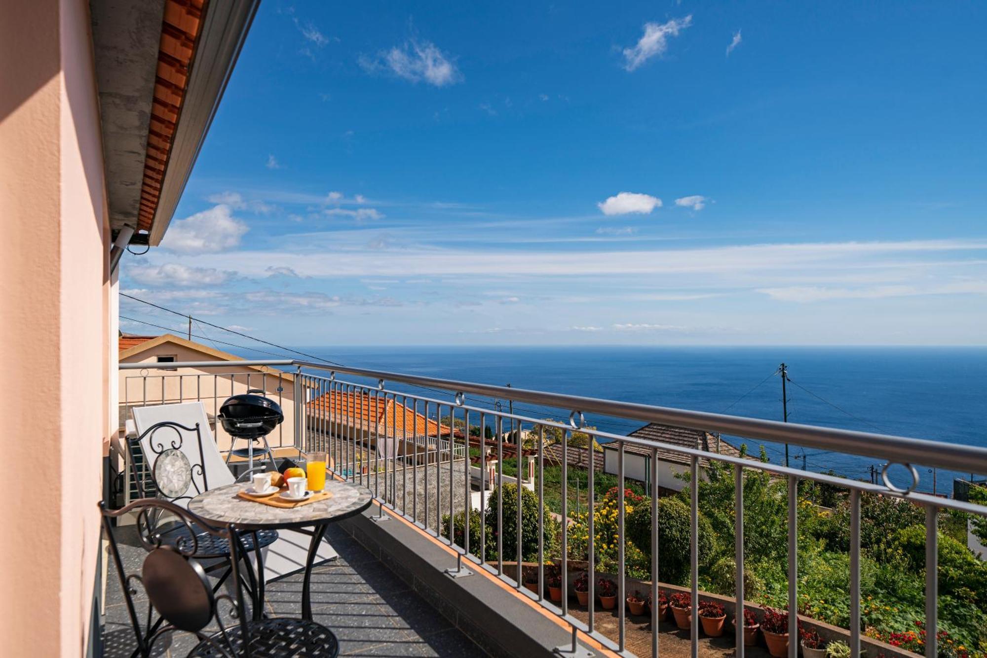 Ourmadeira - Seaview Apartment, Countryside Calheta  Esterno foto