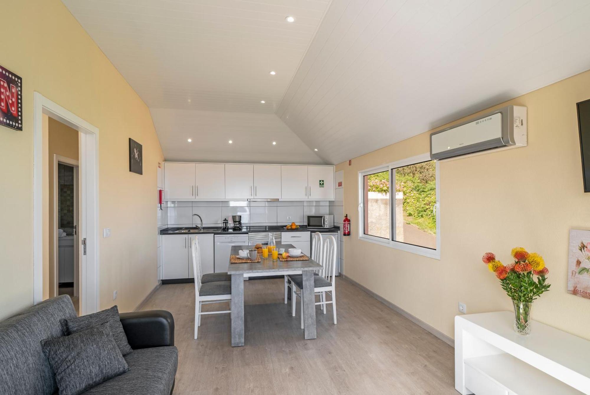 Ourmadeira - Seaview Apartment, Countryside Calheta  Esterno foto